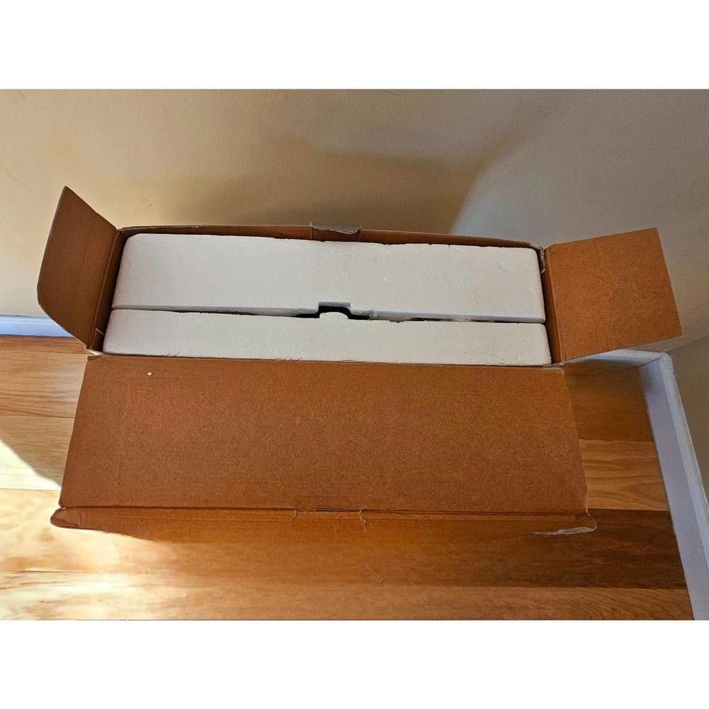 3 Pottery barn Ho Ho Ho Stocking Holders In Original Box Christmas Brass golden - Picture 3 of 5
